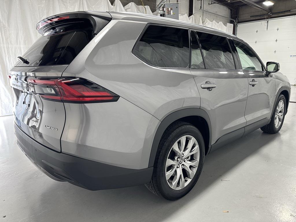 used 2025 Toyota Grand Highlander car, priced at $49,995