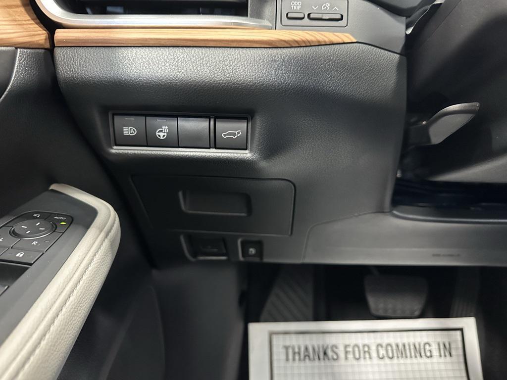 used 2025 Toyota Grand Highlander car, priced at $49,995