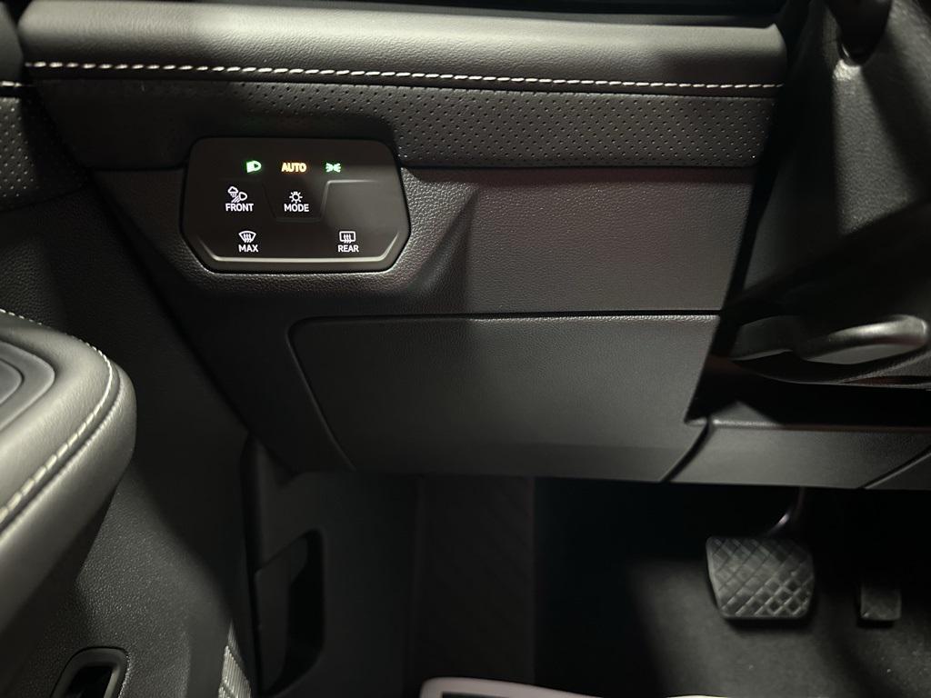 used 2025 Volkswagen Atlas car, priced at $38,495