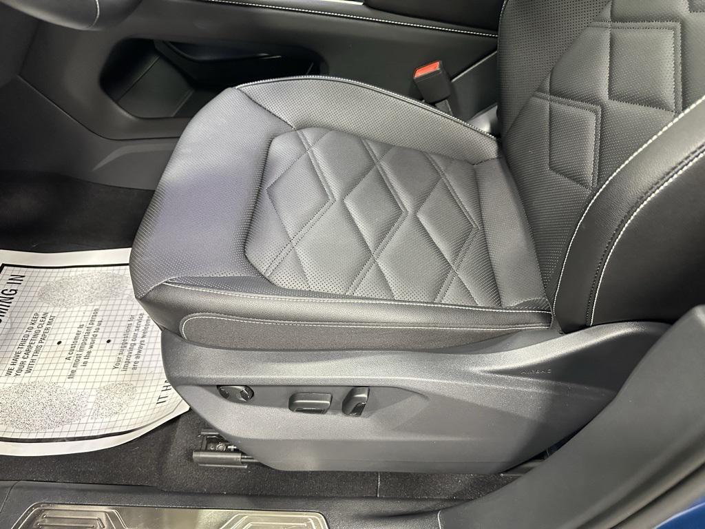 used 2025 Volkswagen Atlas car, priced at $38,495