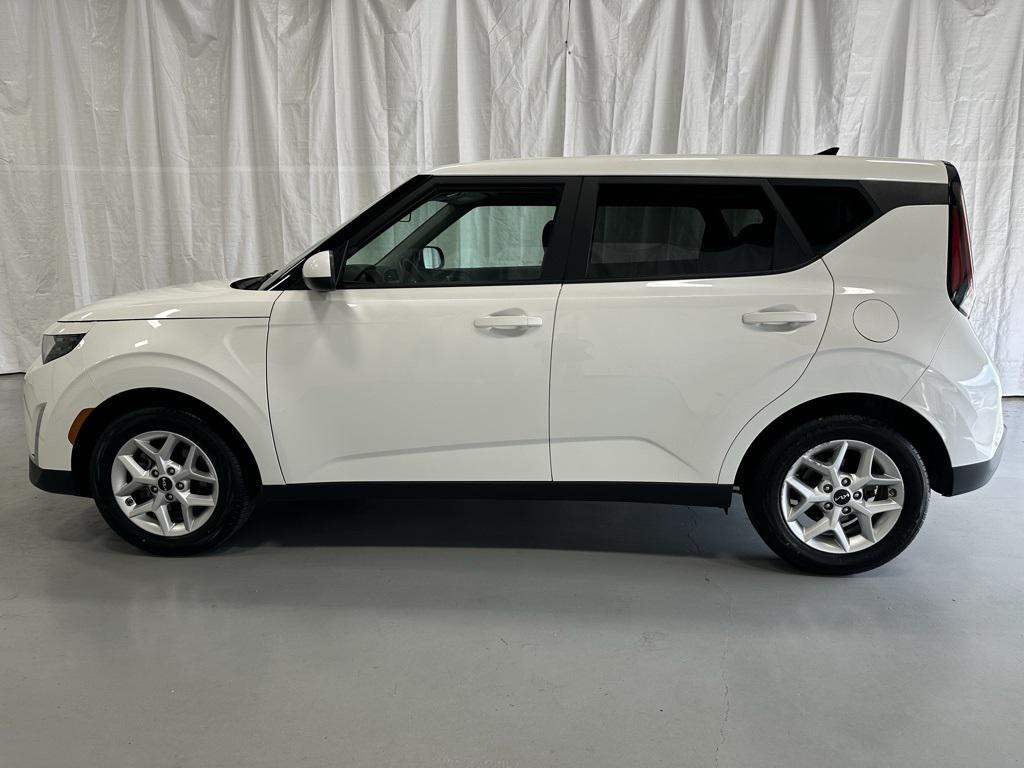 used 2024 Kia Soul car, priced at $16,195