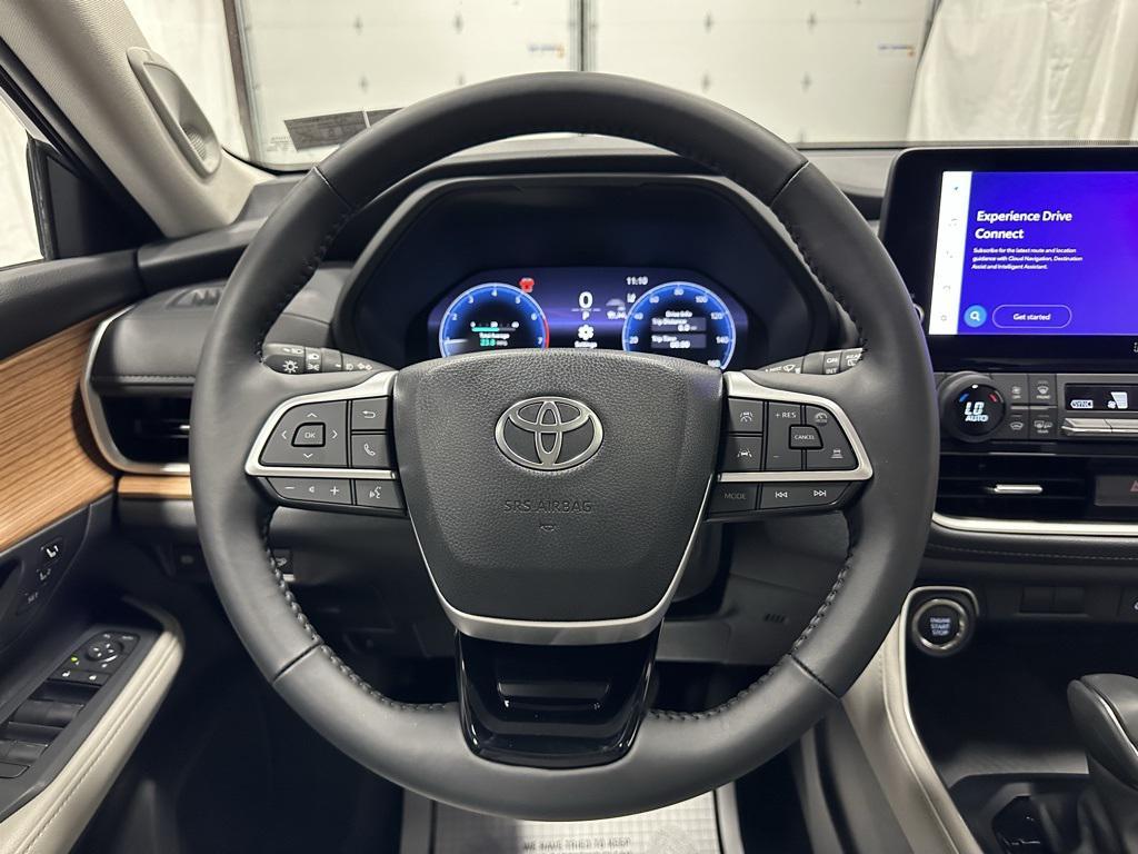 used 2025 Toyota Grand Highlander car, priced at $49,995