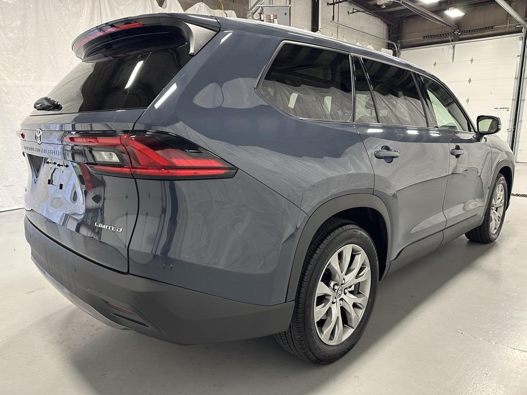 used 2025 Toyota Grand Highlander car, priced at $49,995