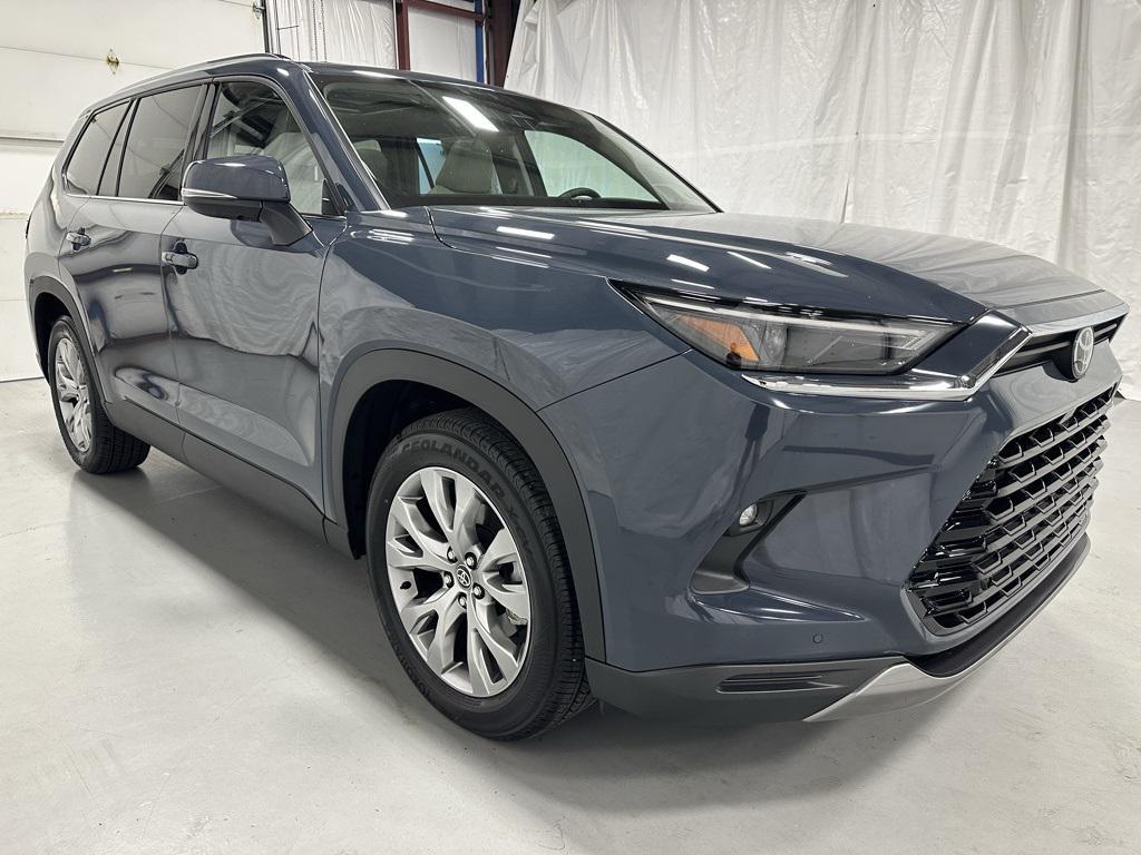 used 2025 Toyota Grand Highlander car, priced at $49,995