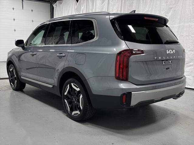 used 2025 Kia Telluride car, priced at $40,495