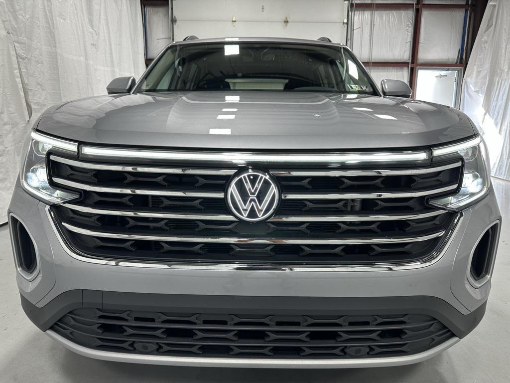 used 2025 Volkswagen Atlas car, priced at $38,495