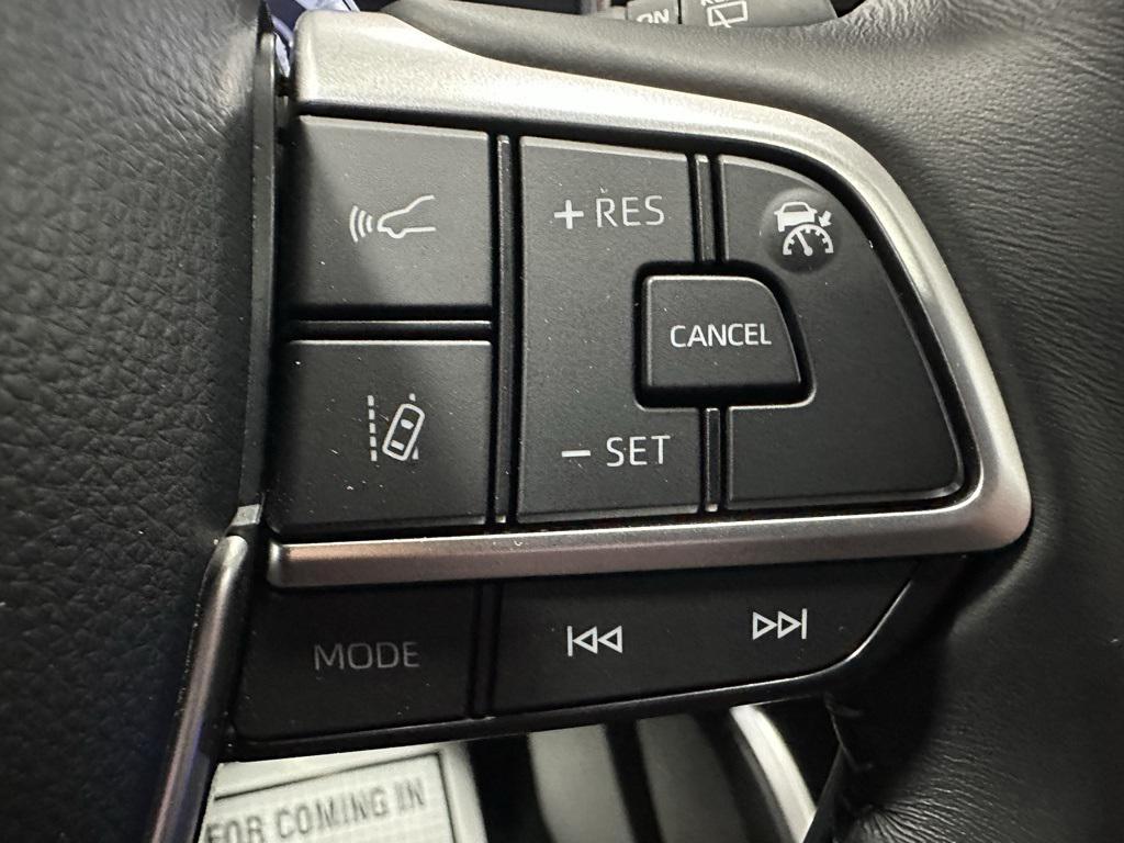 used 2025 Toyota Highlander car