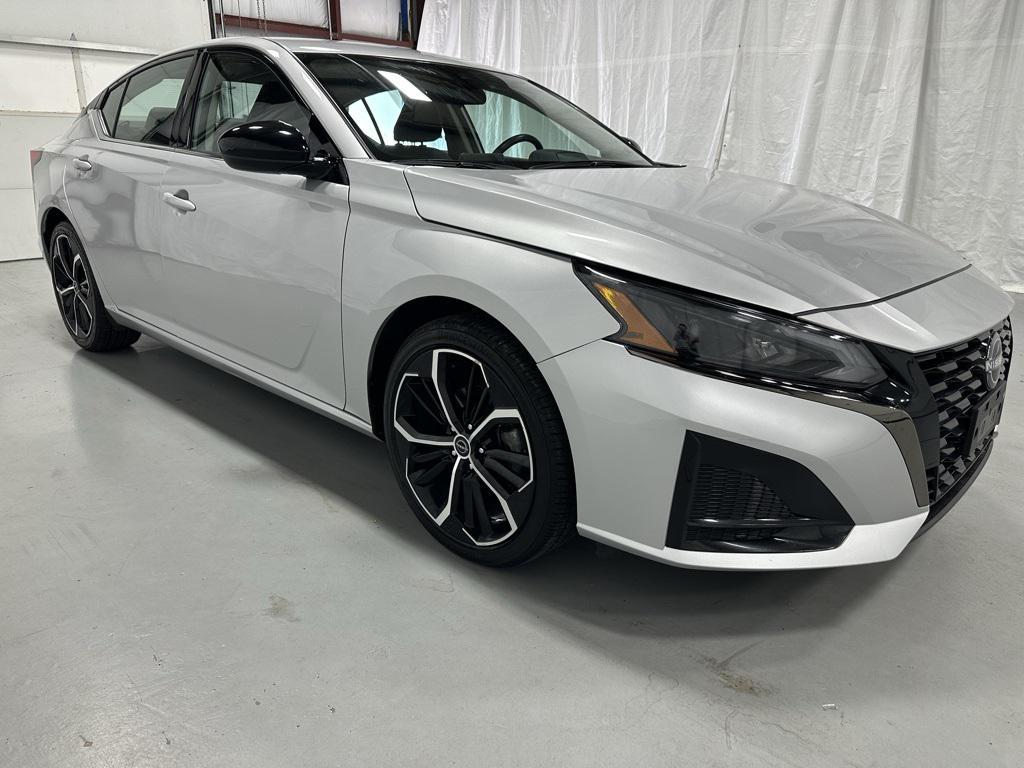 used 2024 Nissan Altima car