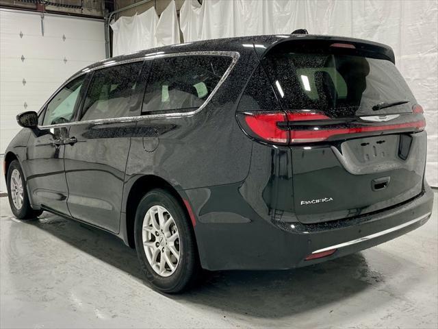 used 2023 Chrysler Pacifica car, priced at $27,495