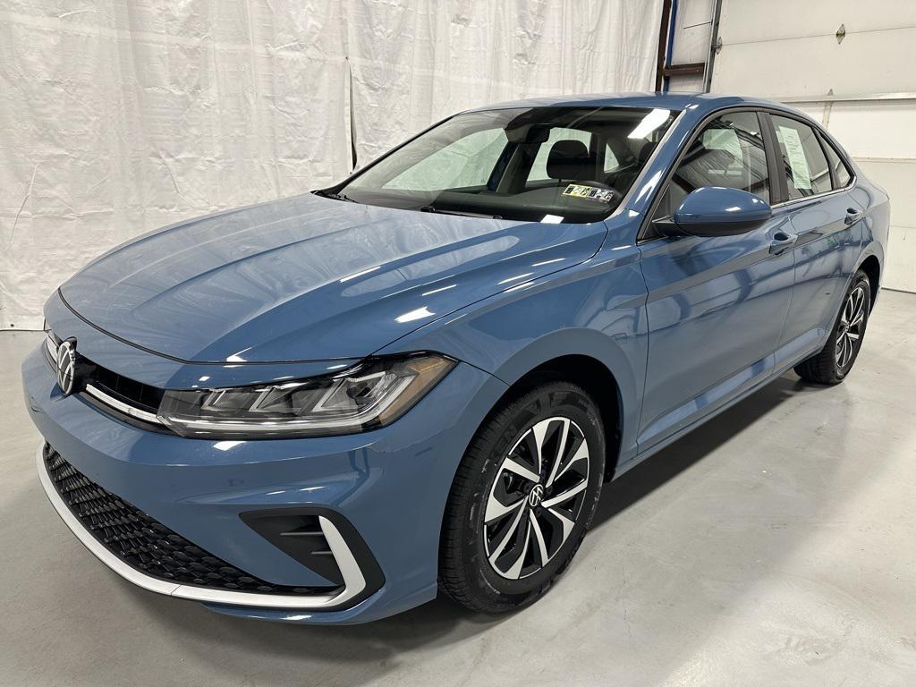 used 2025 Volkswagen Jetta car