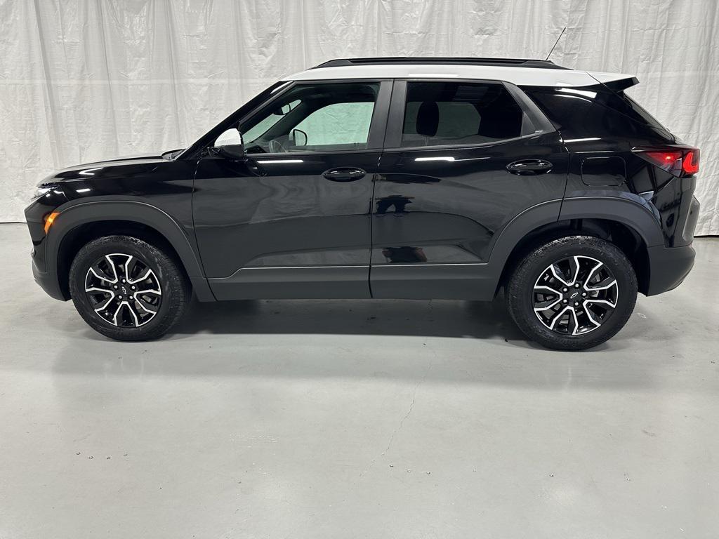 used 2024 Chevrolet TrailBlazer car, priced at $24,495