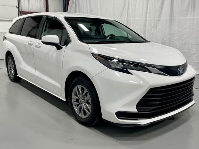 used 2024 Toyota Sienna car, priced at $40,995