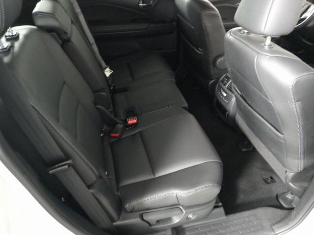 used 2022 Honda Pilot car, priced at $31,000