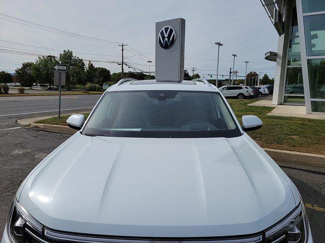 new 2024 Volkswagen Atlas car, priced at $49,954