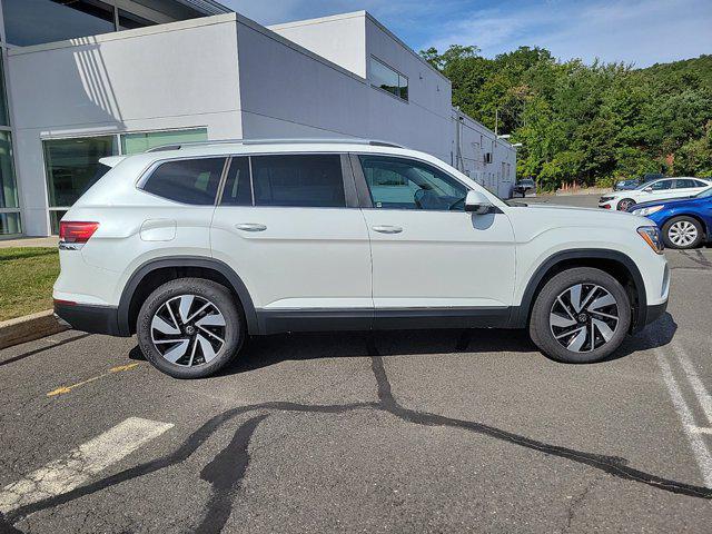 new 2024 Volkswagen Atlas car, priced at $49,560