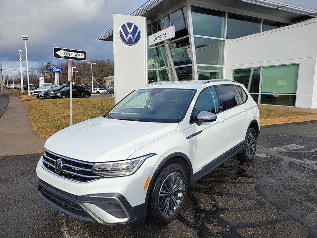 new 2024 Volkswagen Tiguan car, priced at $32,613