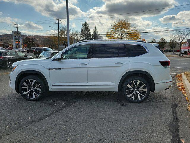 new 2025 Volkswagen Atlas car, priced at $57,616