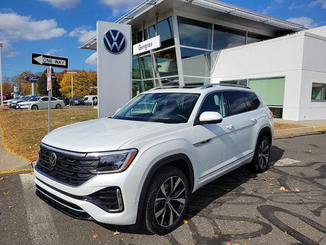 new 2025 Volkswagen Atlas car, priced at $57,616