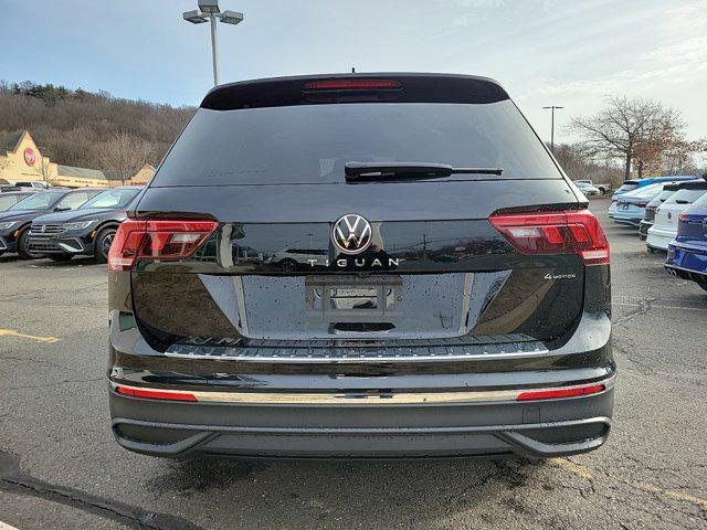 new 2024 Volkswagen Tiguan car, priced at $33,747