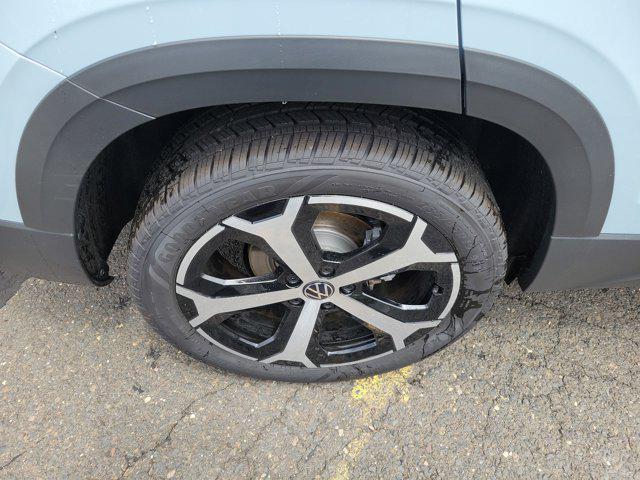 new 2025 Volkswagen Taos car, priced at $36,666