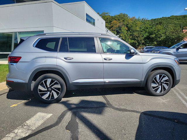 new 2024 Volkswagen Atlas car, priced at $49,180