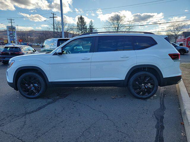 new 2025 Volkswagen Atlas car, priced at $46,577