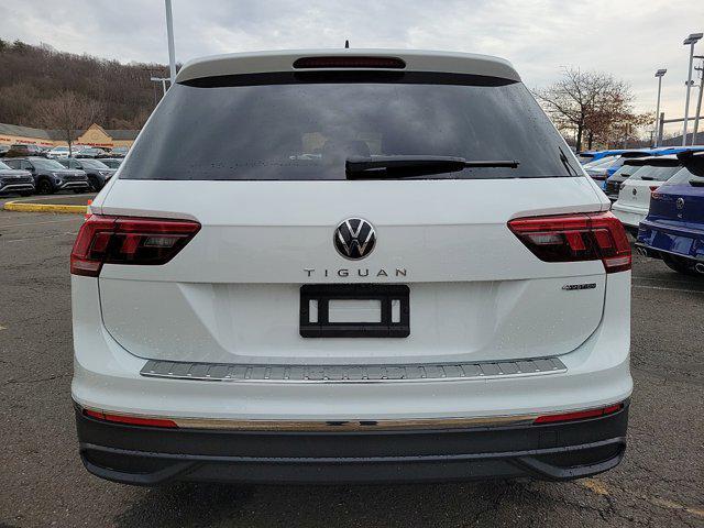 new 2024 Volkswagen Tiguan car, priced at $33,747