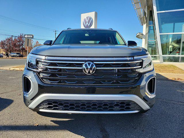 new 2025 Volkswagen Atlas car, priced at $50,028