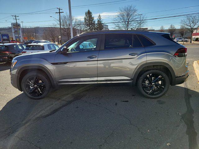 new 2025 Volkswagen Atlas Cross Sport car, priced at $50,011