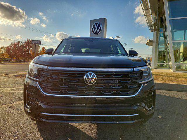 new 2025 Volkswagen Atlas car, priced at $57,161