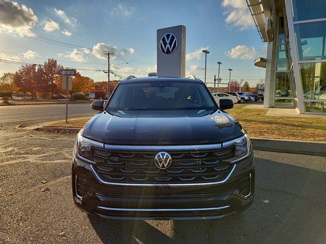 new 2025 Volkswagen Atlas car, priced at $57,161