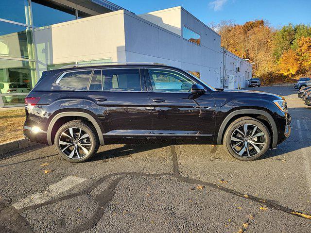 new 2025 Volkswagen Atlas car, priced at $57,161