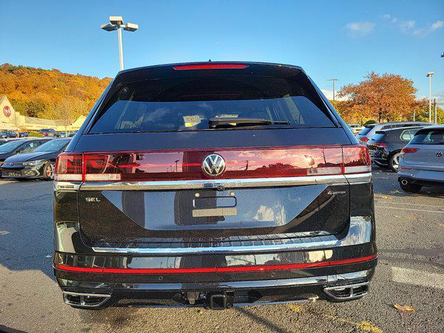 new 2025 Volkswagen Atlas car, priced at $57,161