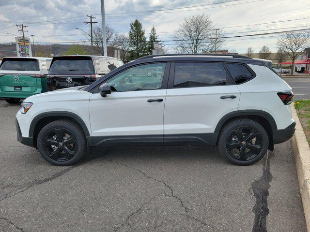 new 2025 Volkswagen Taos car, priced at $34,041