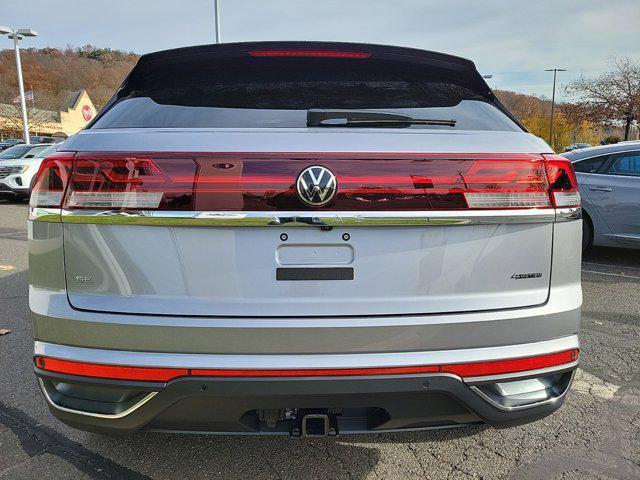 new 2024 Volkswagen Atlas Cross Sport car, priced at $42,702