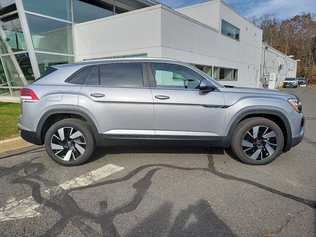 new 2024 Volkswagen Atlas Cross Sport car, priced at $42,702