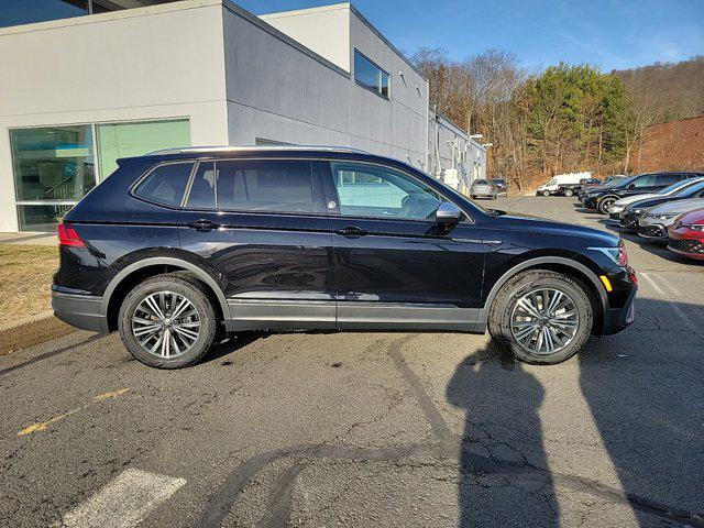 new 2024 Volkswagen Tiguan car, priced at $34,428