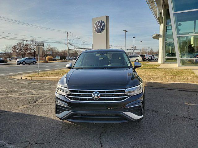 new 2024 Volkswagen Tiguan car, priced at $34,428