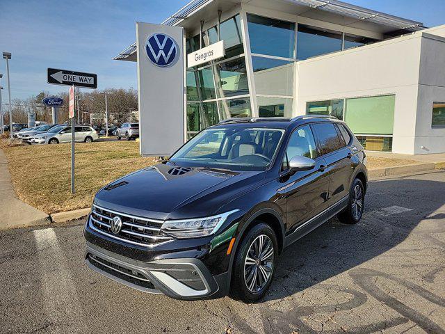 new 2024 Volkswagen Tiguan car, priced at $34,428