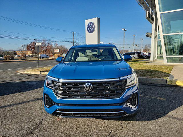 new 2025 Volkswagen Atlas car, priced at $54,656