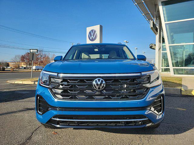 new 2025 Volkswagen Atlas car, priced at $54,656