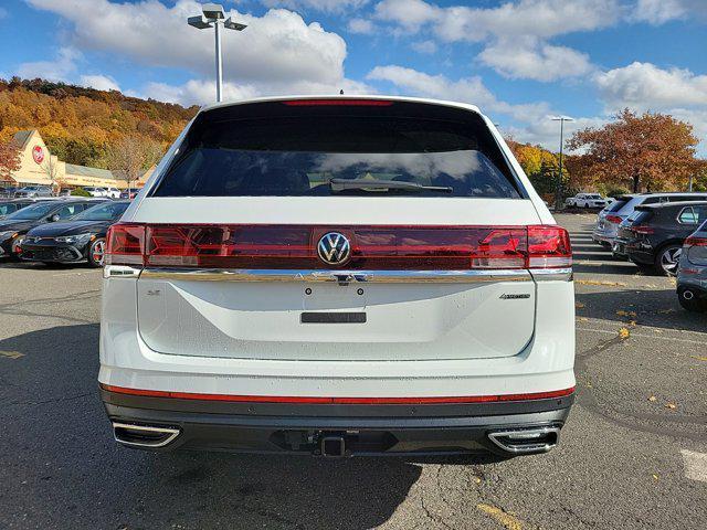 new 2025 Volkswagen Atlas car, priced at $49,677