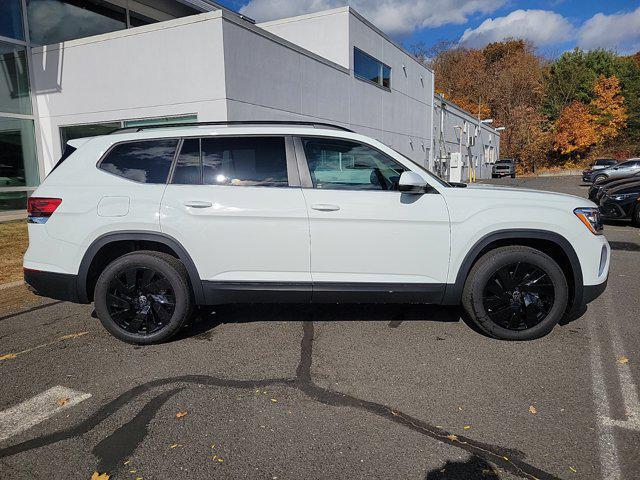 new 2025 Volkswagen Atlas car, priced at $49,677