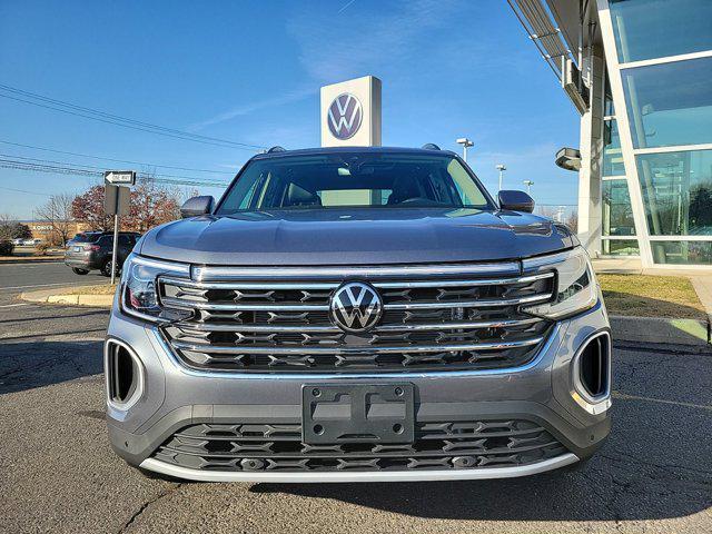 new 2025 Volkswagen Atlas car, priced at $47,670