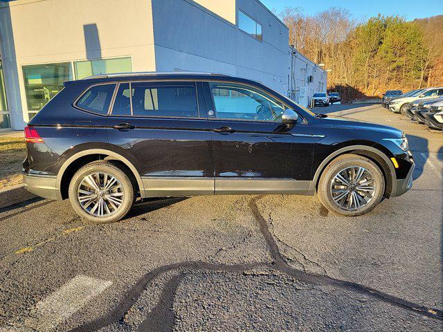 new 2024 Volkswagen Tiguan car, priced at $32,613