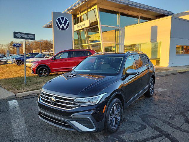 new 2024 Volkswagen Tiguan car, priced at $33,747