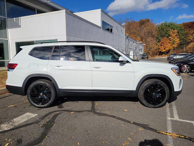 new 2025 Volkswagen Atlas car, priced at $49,677