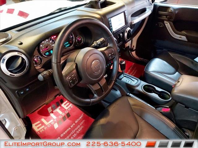 used 2015 Jeep Wrangler Unlimited car, priced at $27,884