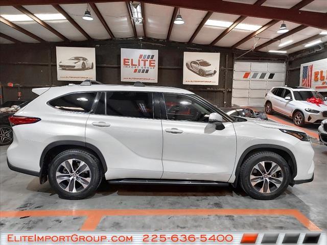 used 2020 Toyota Highlander car, priced at $33,887