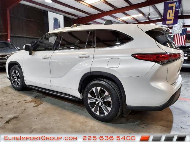 used 2020 Toyota Highlander car, priced at $33,887